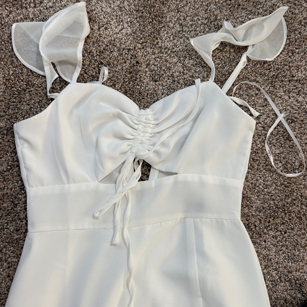 BRAND NEW!!! White maxi dress in romantic country style